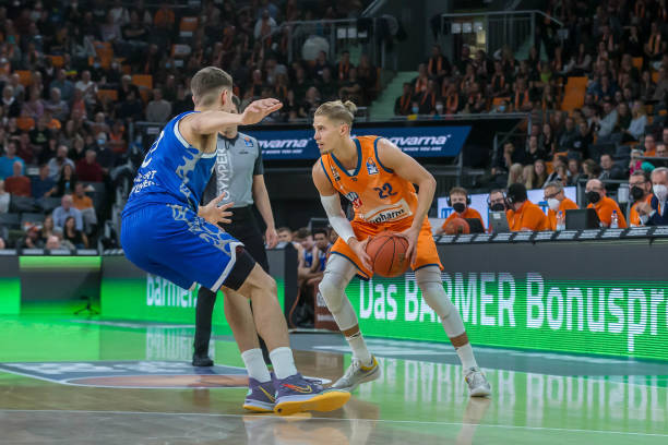 边路深度上 边路深度上