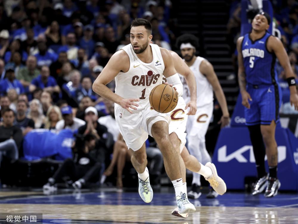 现出独特的 现出独特的