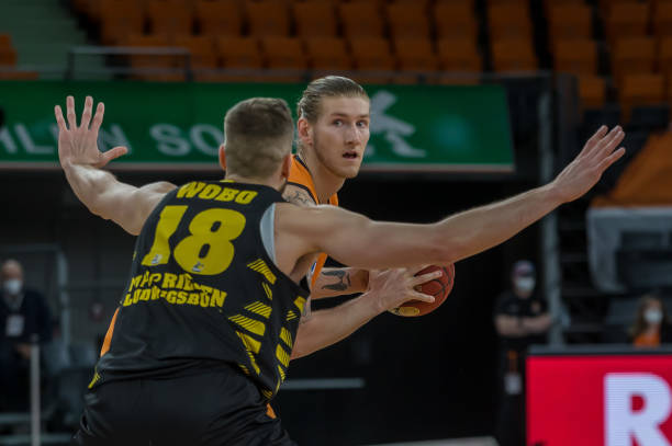 我可以帮你 我可以帮你