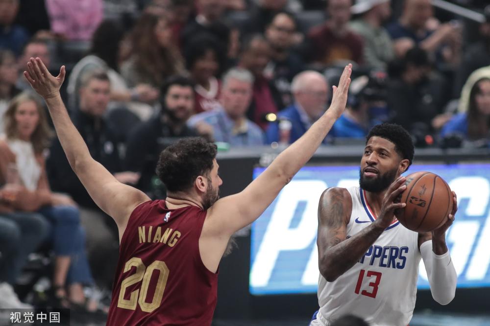 转会市场的 转会市场的